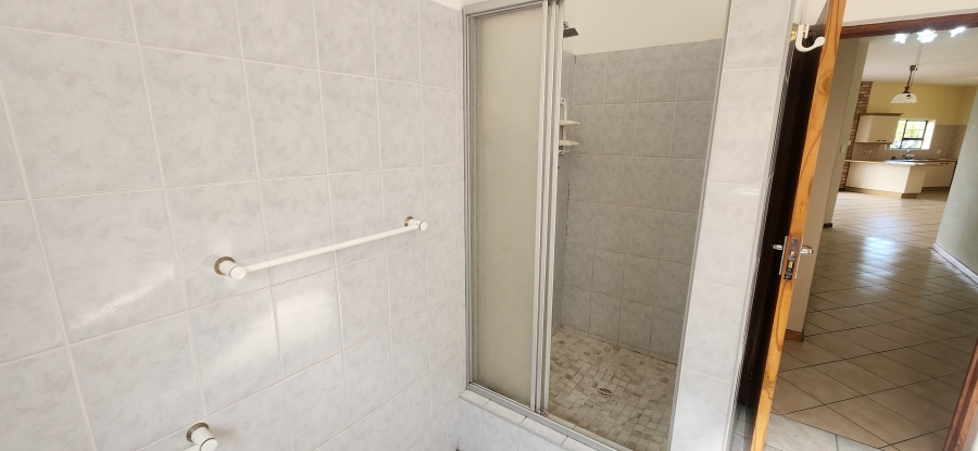 5 Bedroom Property for Sale in Dana Bay Western Cape